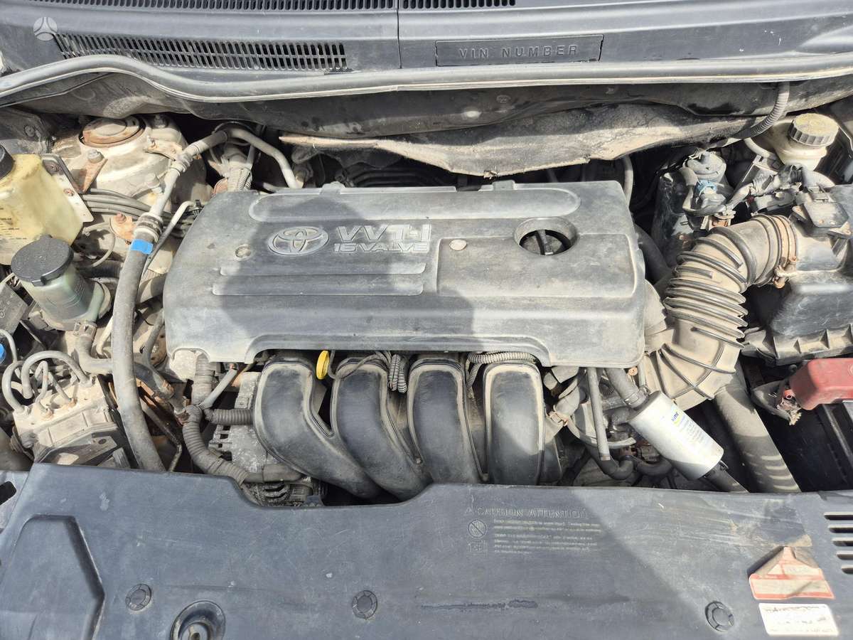 Toyota Corolla Verso - 12