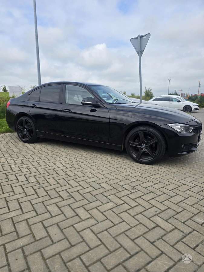 BMW 316, 2.0 l., Седан