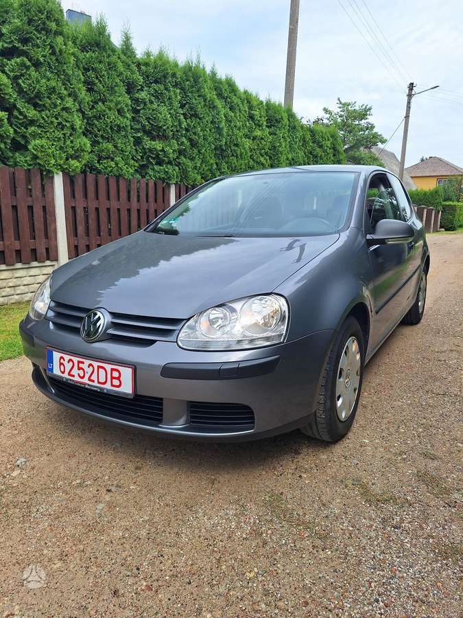 Volkswagen Golf - 3