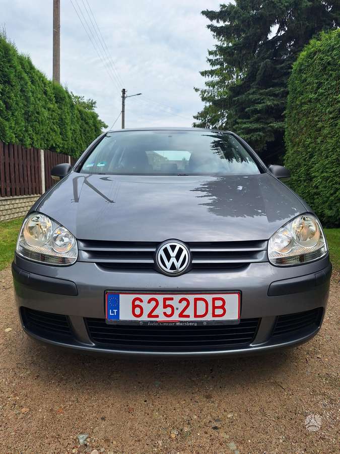 Volkswagen Golf - 2