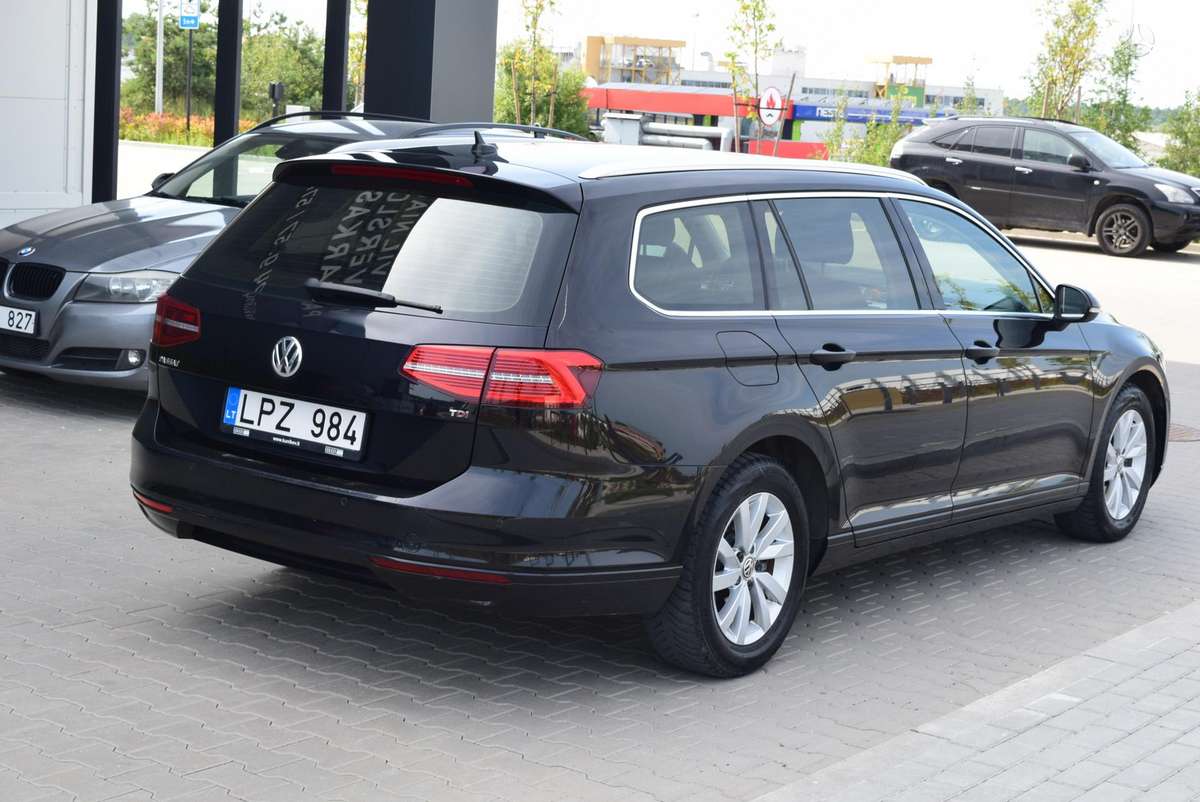 Volkswagen Passat - 5