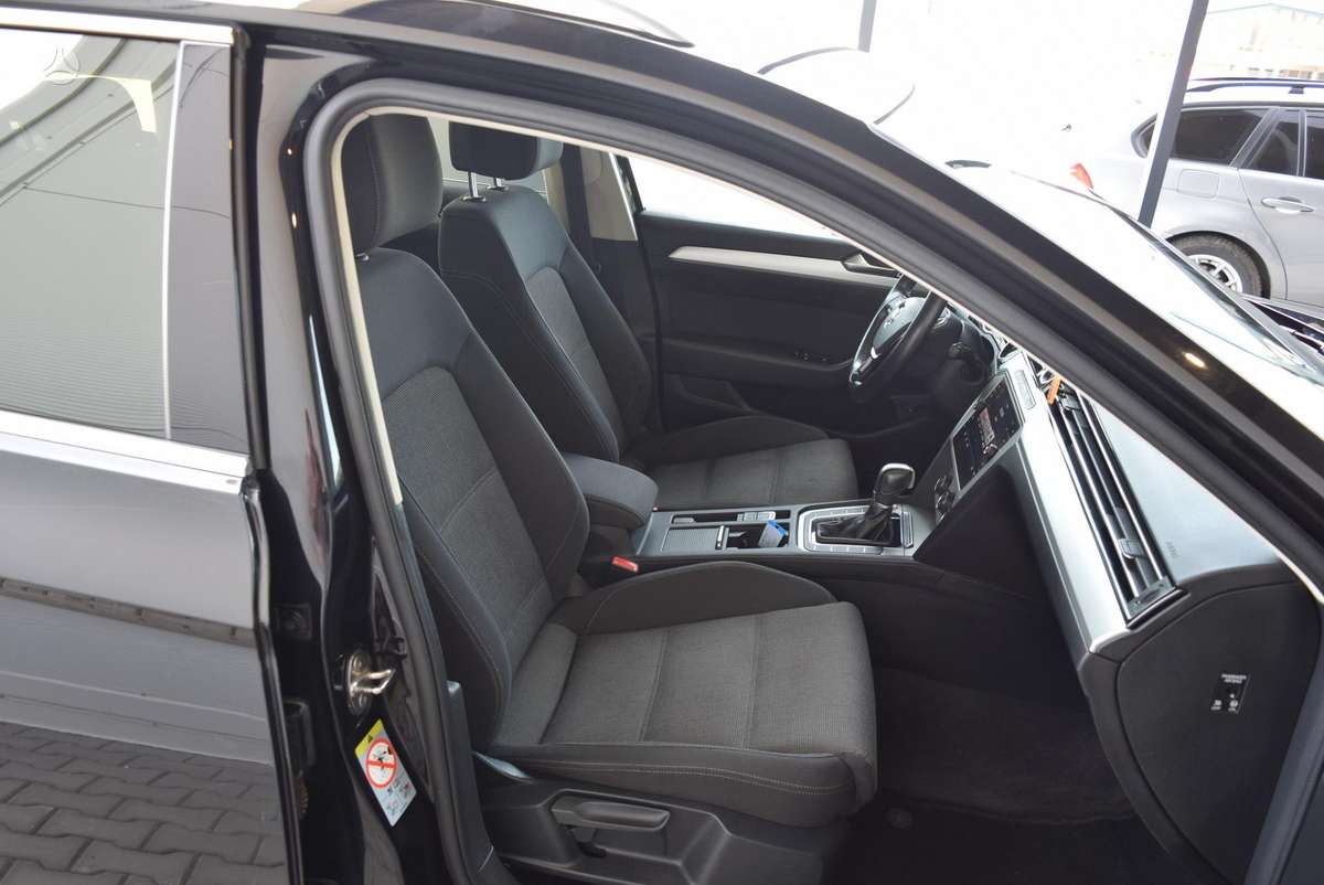 Volkswagen Passat - 8