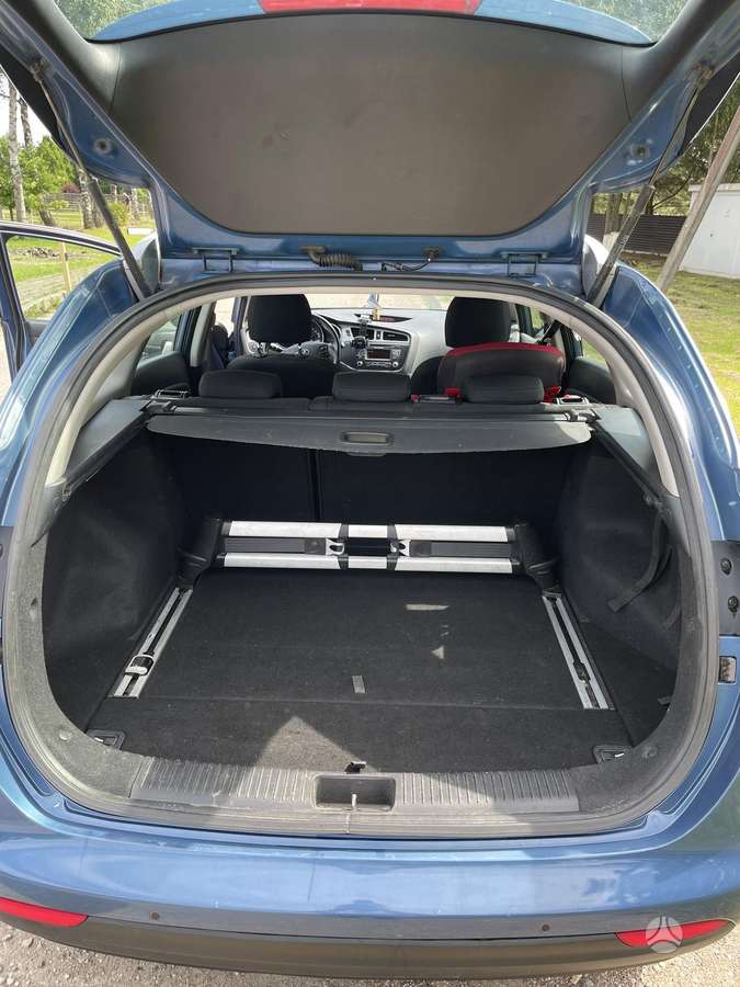 Kia Ceed, 1.6 l., universalas