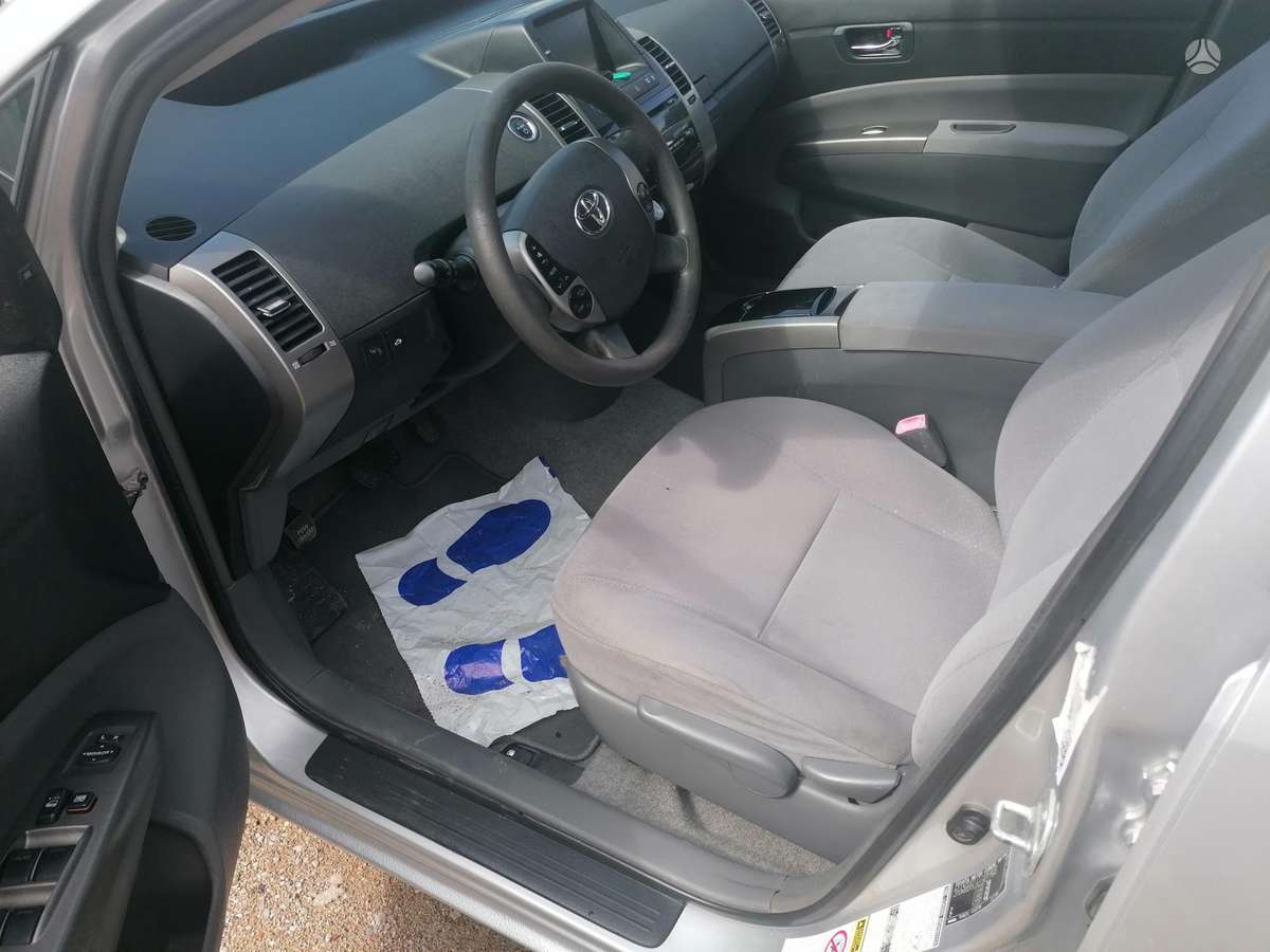 Toyota Prius - 6