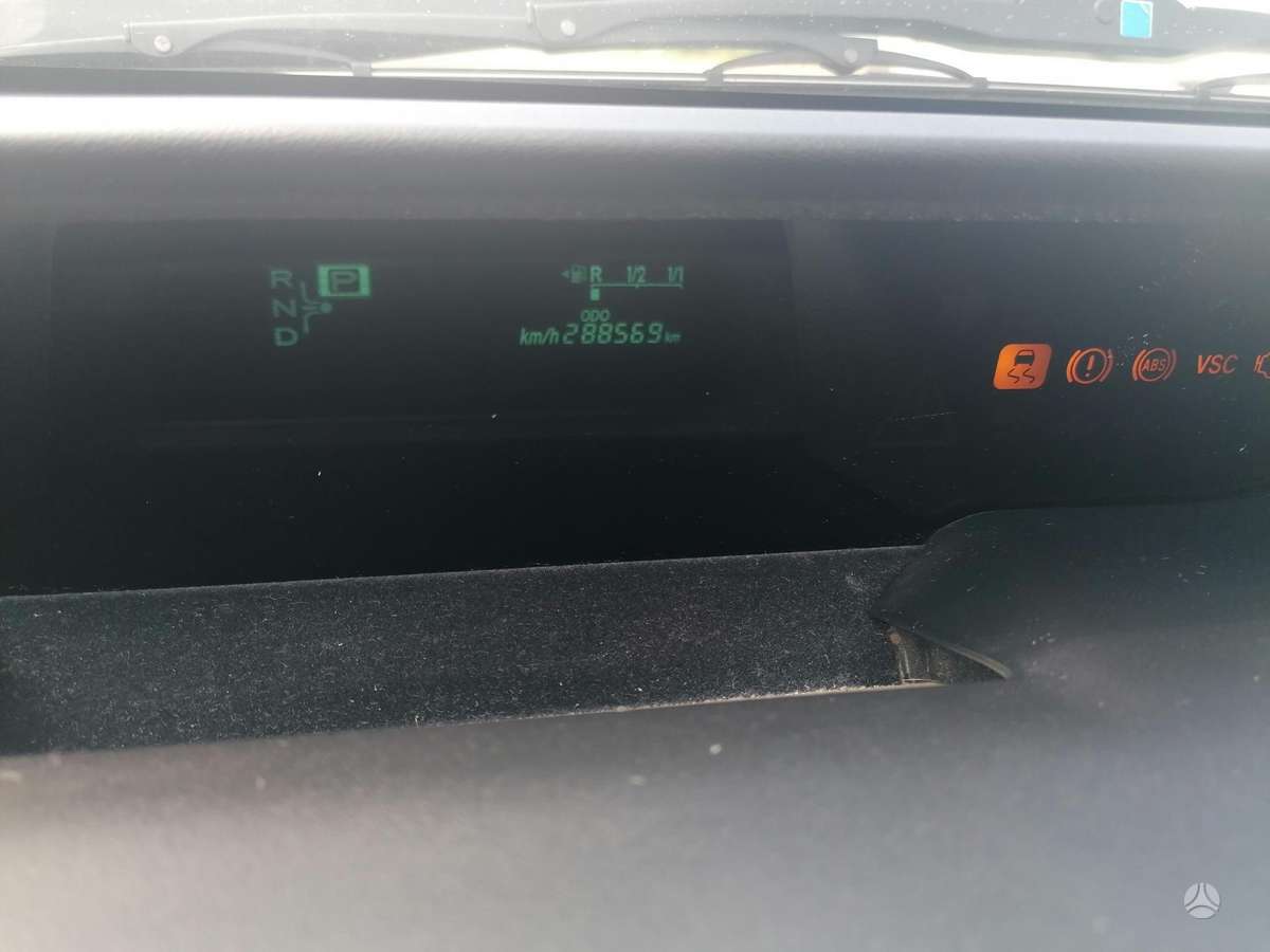 Toyota Prius - 7