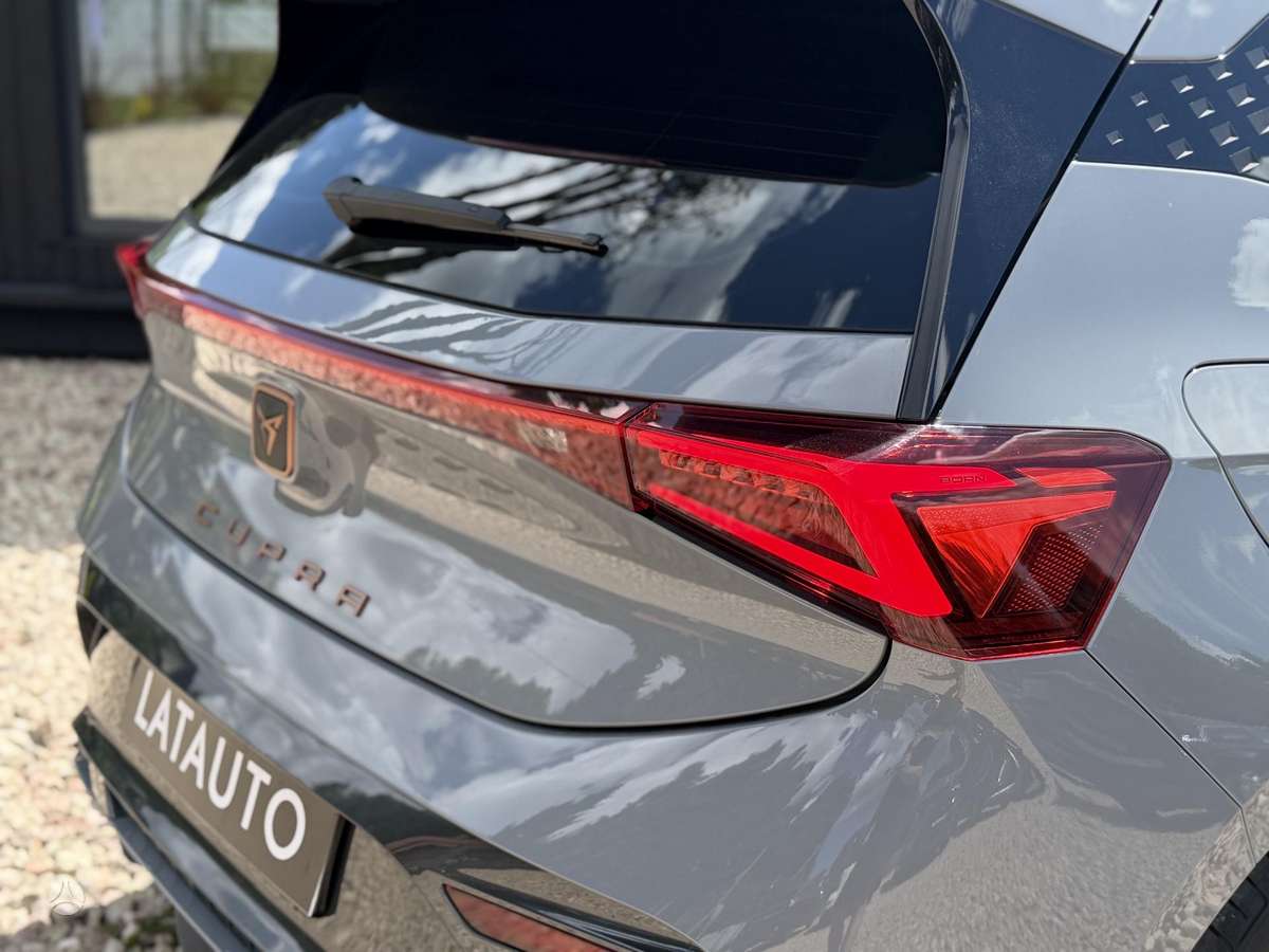 Cupra Born, 63 kWh, hatchback
