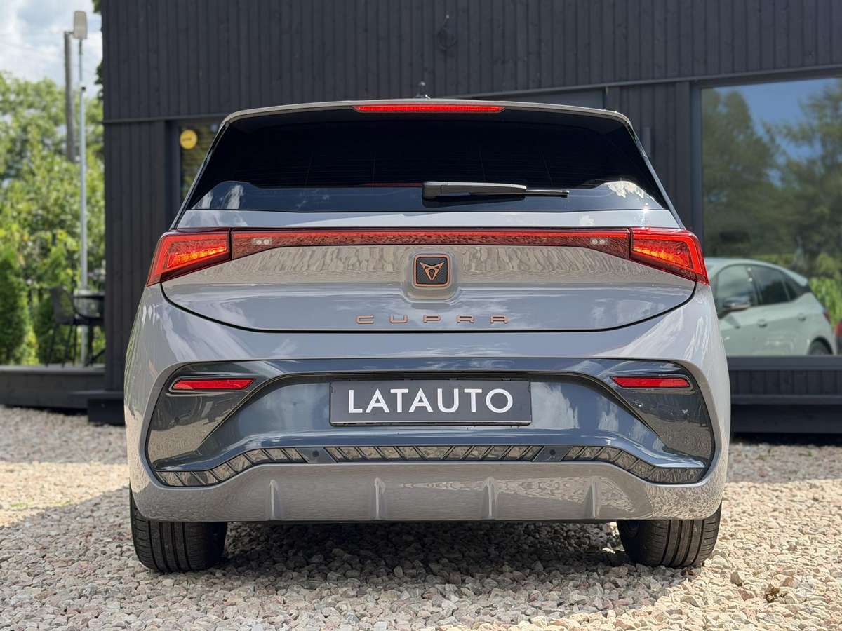 Cupra Born, 63 kWh, hatchback
