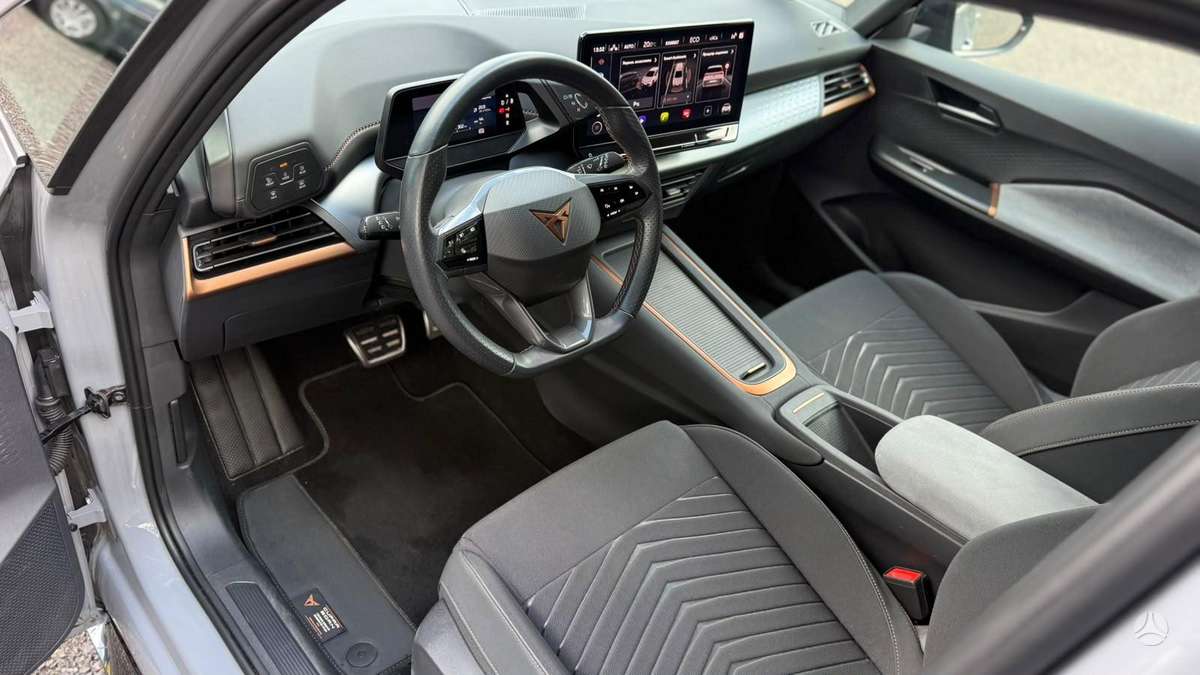 Cupra Born, 63 kWh, hatchback