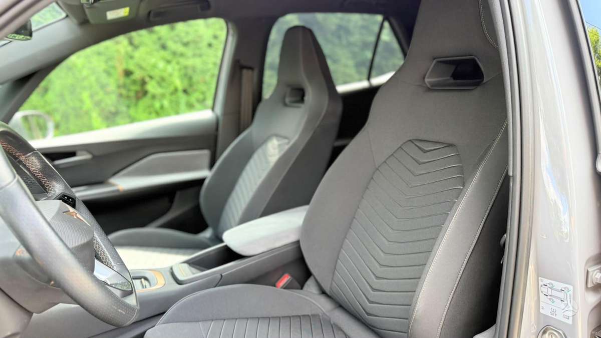 Cupra Born, 63 kWh, hatchback