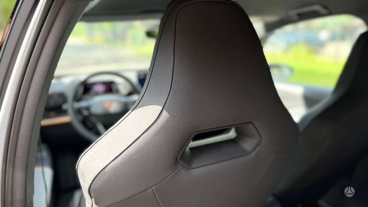 Cupra Born, 63 kWh, hatchback