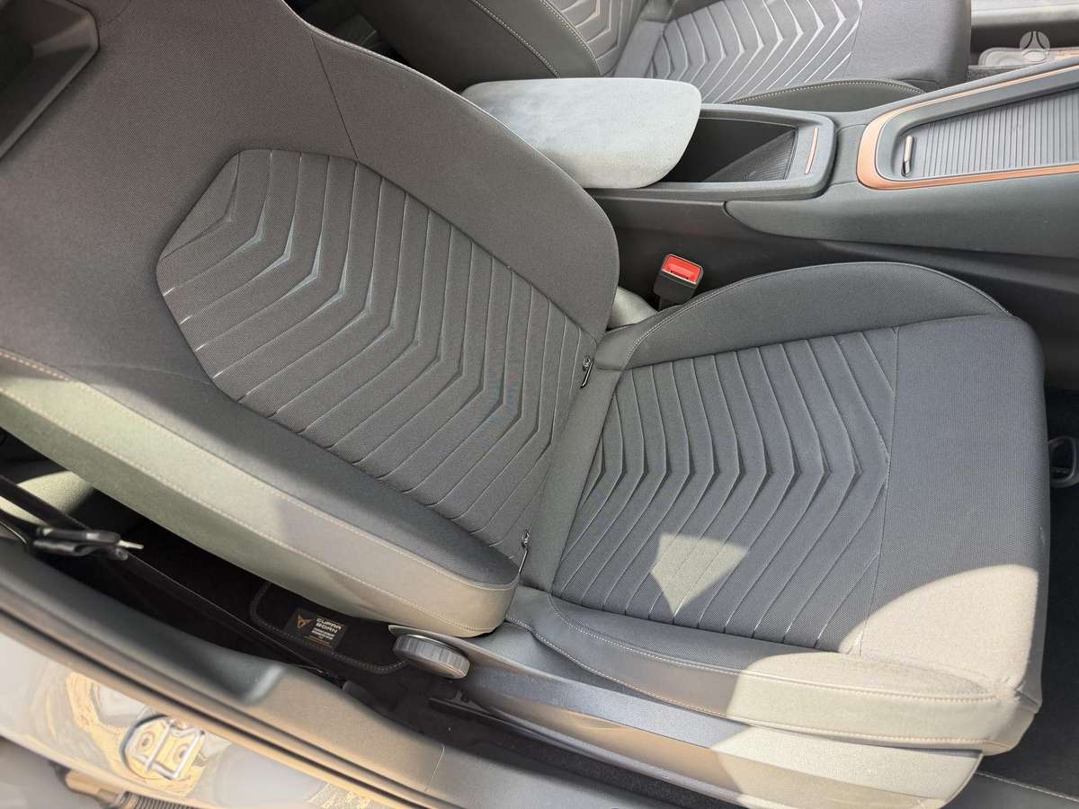 Cupra Born, 63 kWh, hatchback