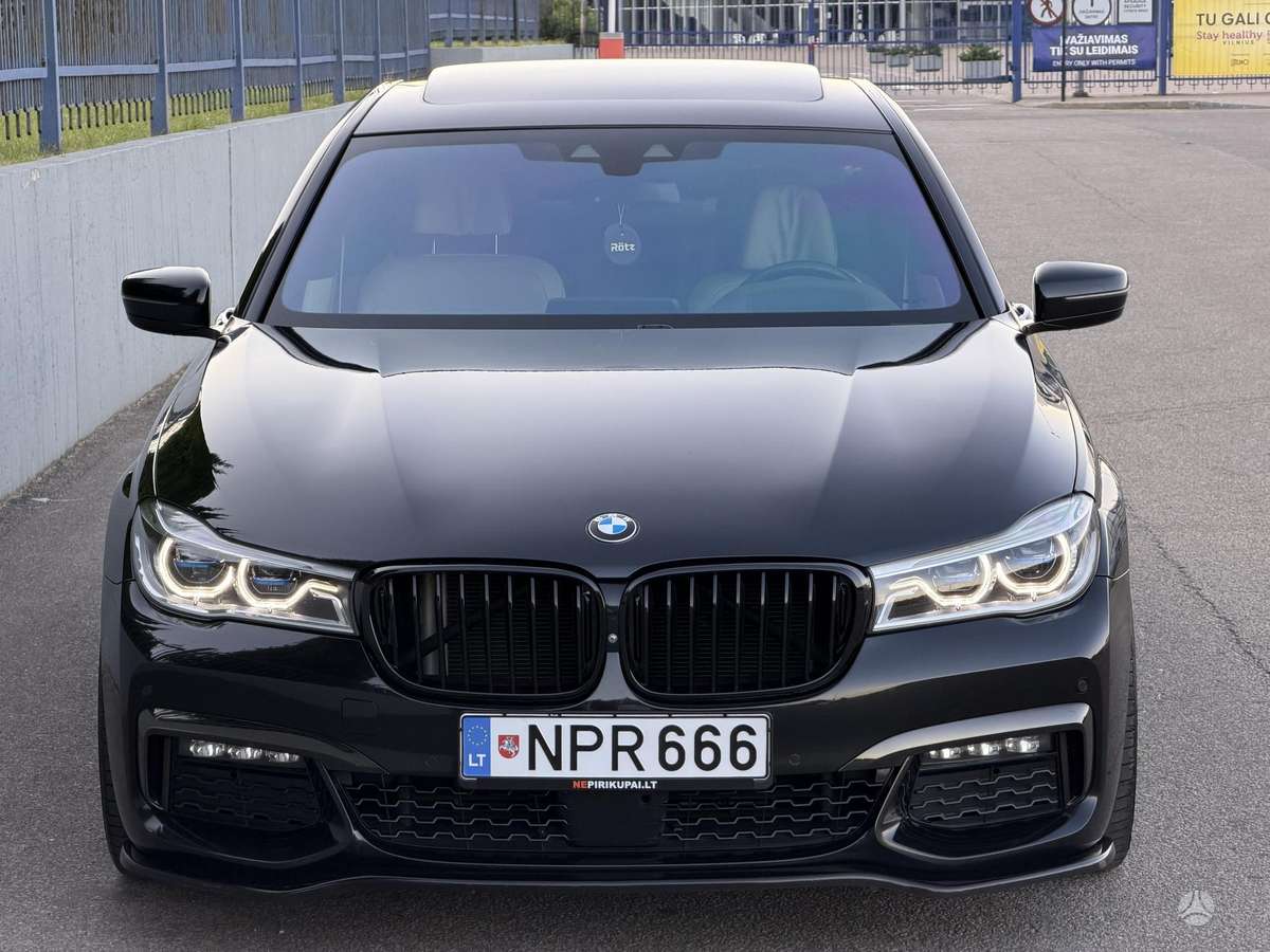 BMW 740, 3.0 l., Седан