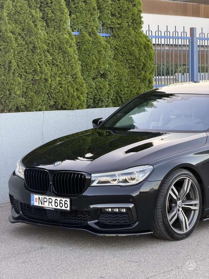 BMW 740, 3.0 l., Седан