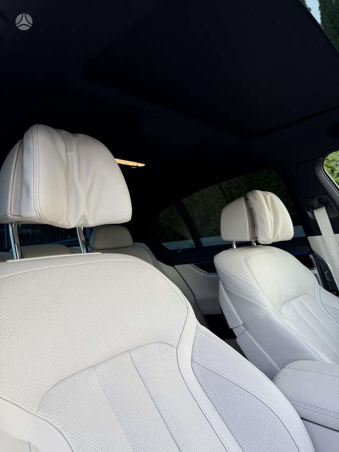 BMW 740, 3.0 l., Седан