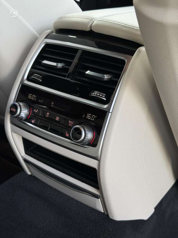 BMW 740, 3.0 l., Седан