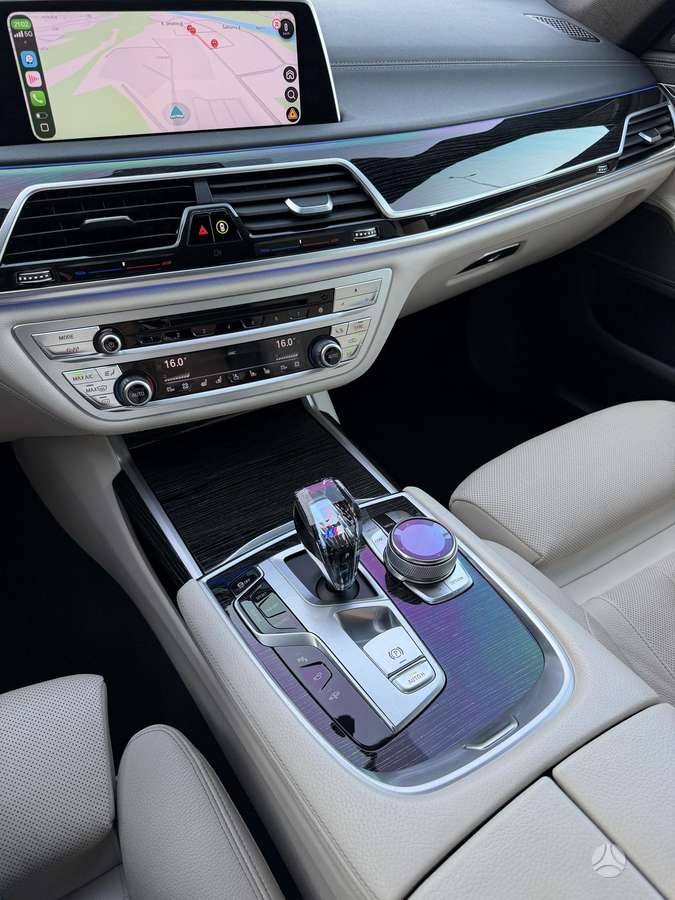 BMW 740, 3.0 l., Седан