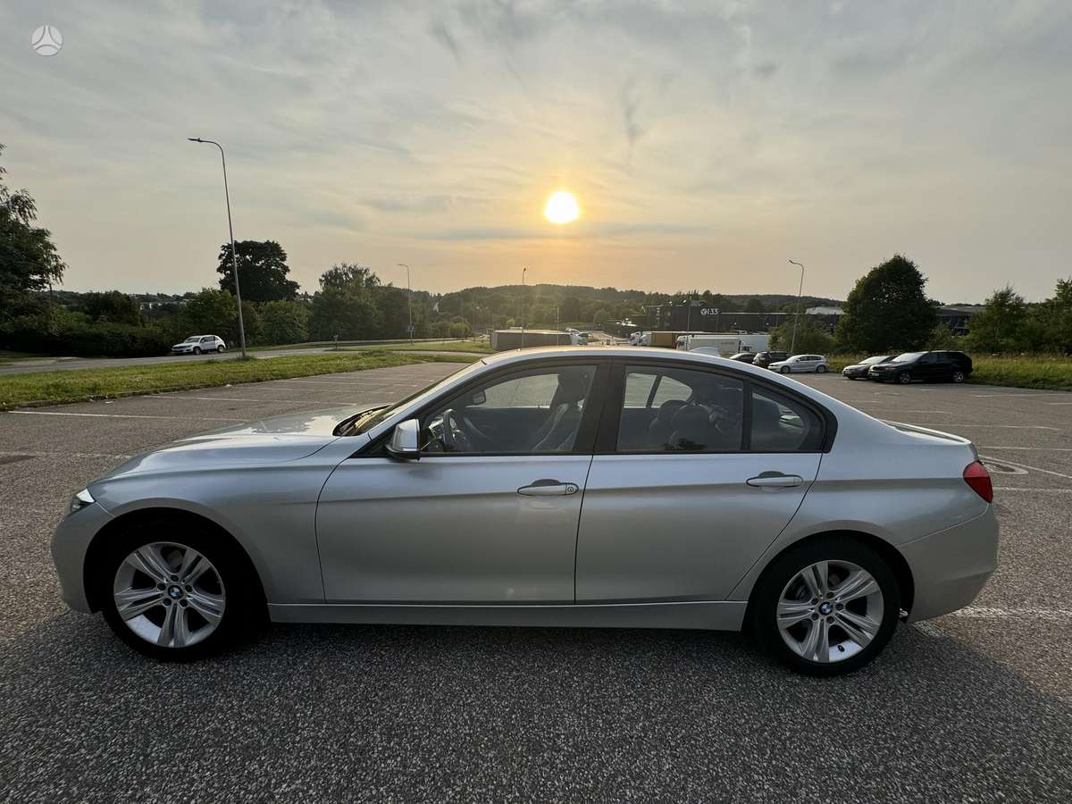 BMW 328, 2.0 l., Седан