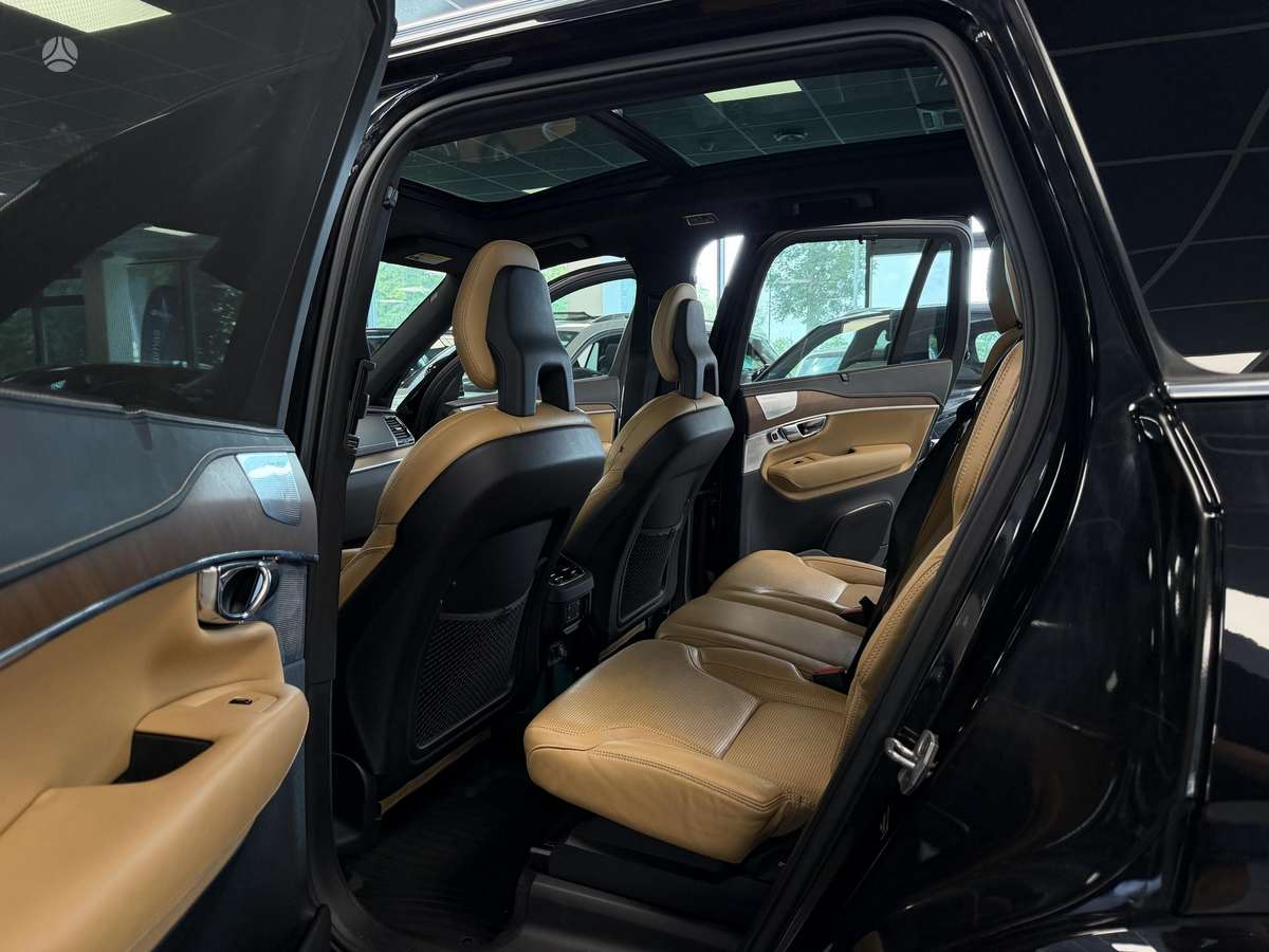 Volvo XC90 - 10