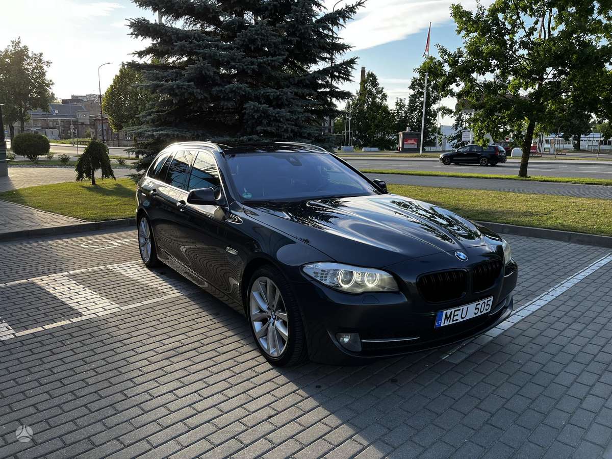 BMW 520, 2.0 l., wagon