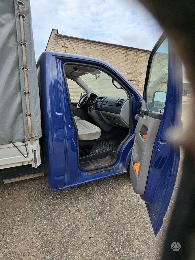 Volkswagen Pick-Up, cargo van
