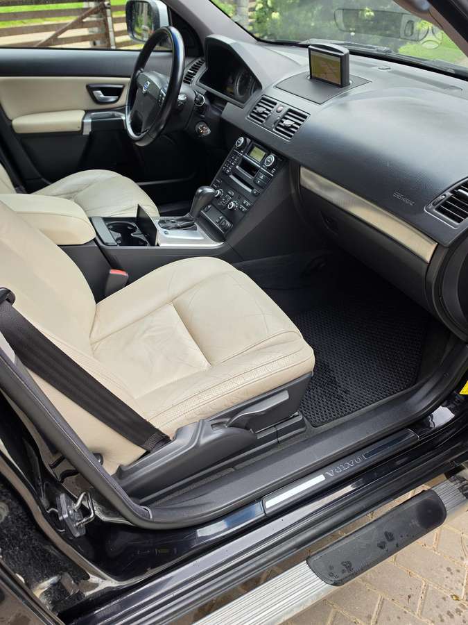 Volvo XC90 - 6