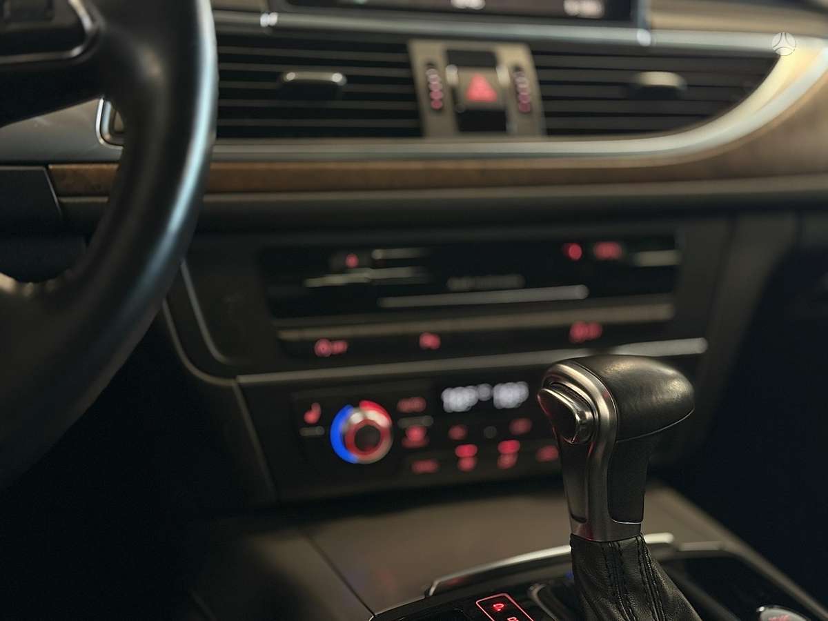 Audi A6, 2.0 l., saloon / sedan