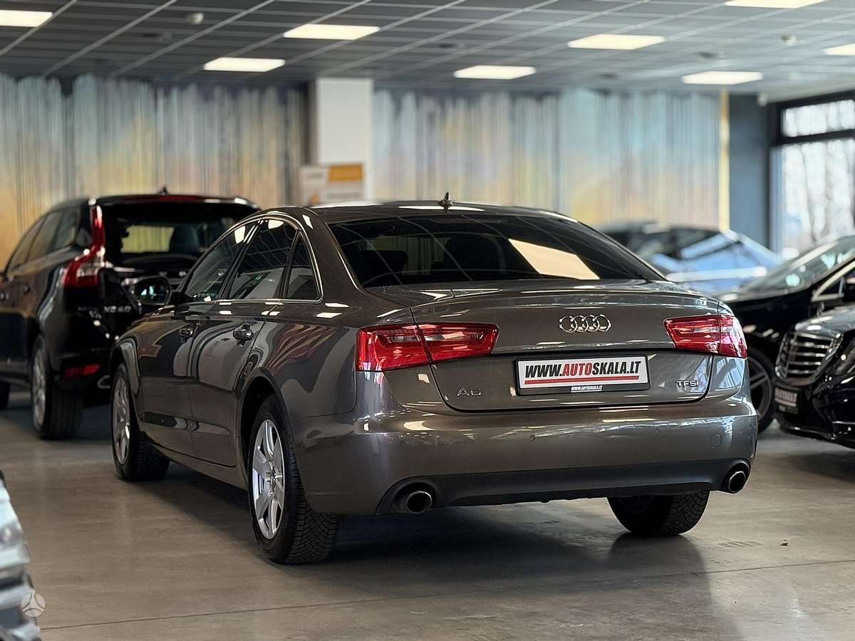 Audi A6, 2.0 l., Седан