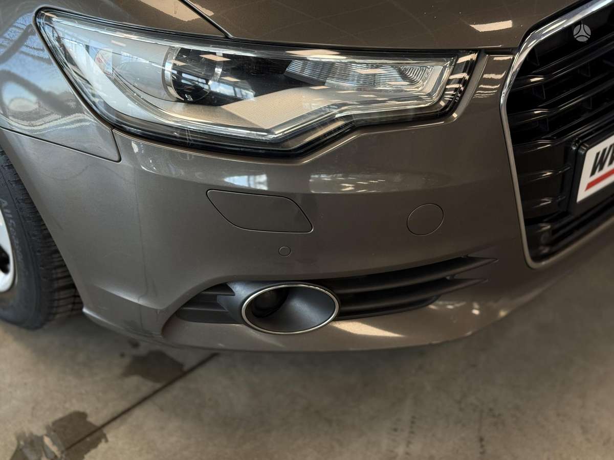 Audi A6, 2.0 l., Седан