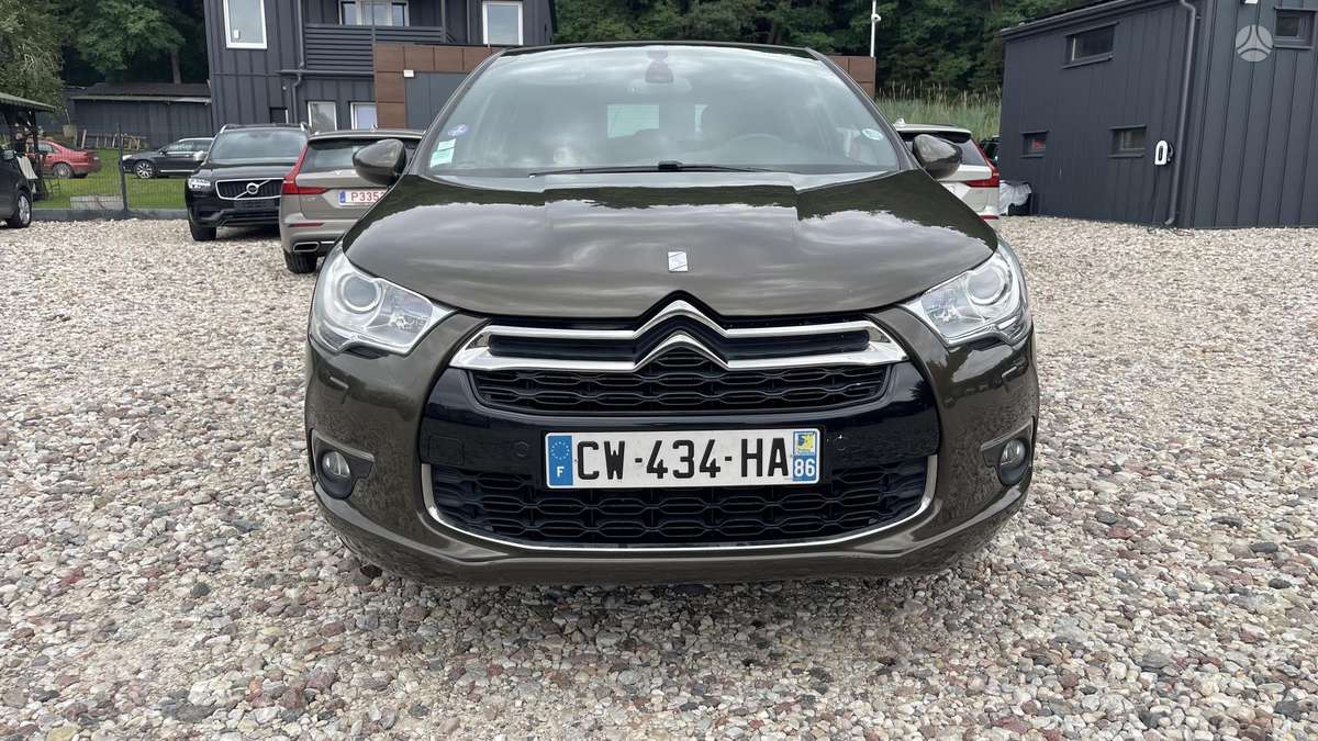 Citroen DS4, 1.6 l., hatchback
