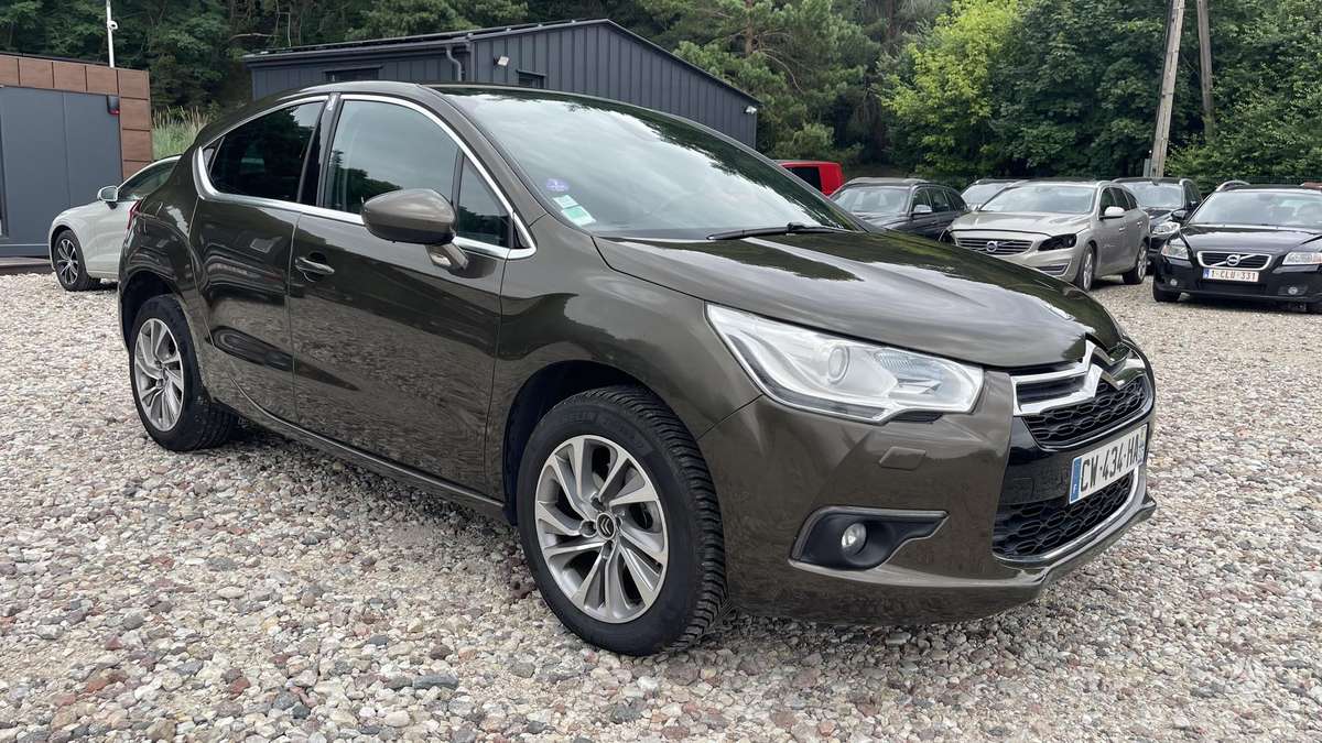 Citroen DS4, 1.6 l., hatchback