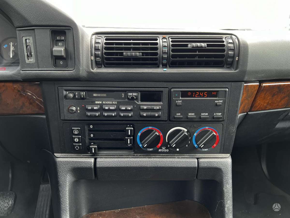 BMW 520, 2.0 l., Седан