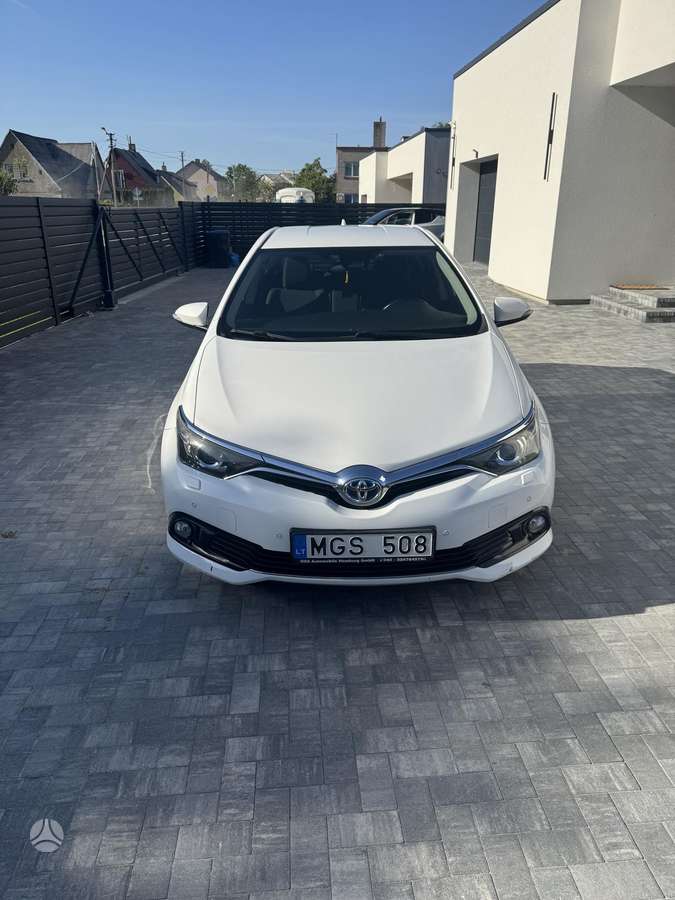 Toyota Auris - 2