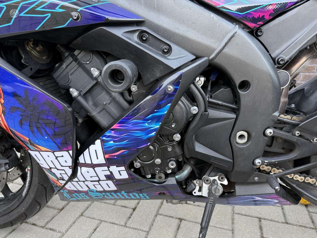 Yamaha R1 998cc, superbikes