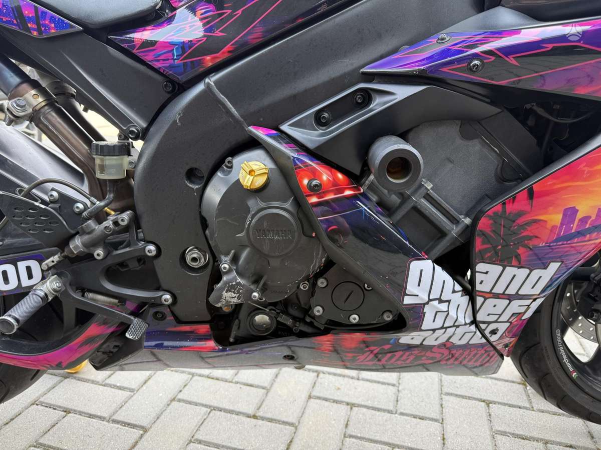 Yamaha R1 998cc, superbikes