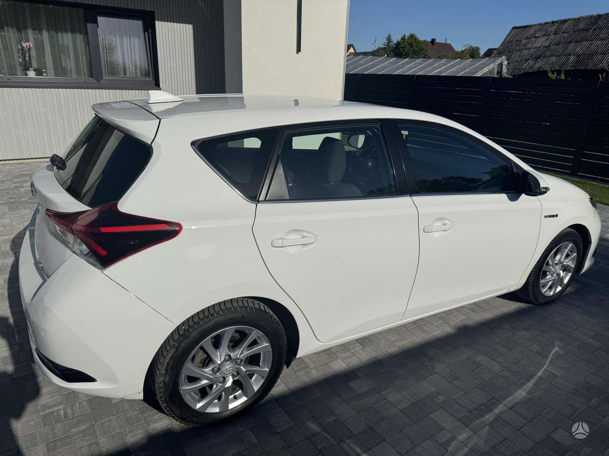 Toyota Auris - 5