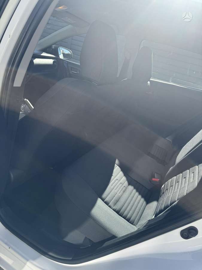 Toyota Auris - 9