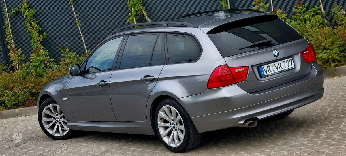 BMW 320, 2.0 l., Хэтчбек