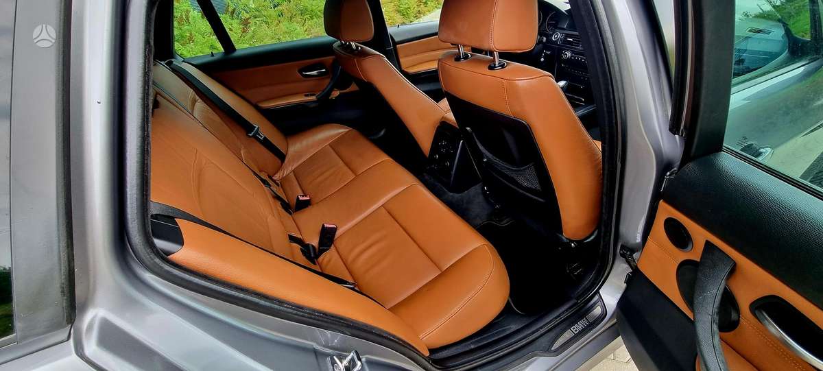 BMW 320, 2.0 l., Хэтчбек