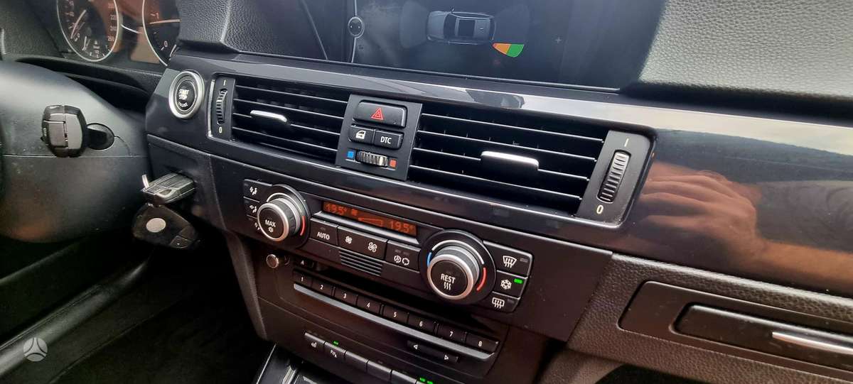 BMW 320, 2.0 l., Хэтчбек