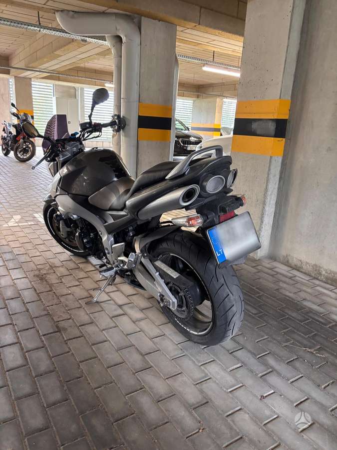Suzuki GSR 600cc, street / classic