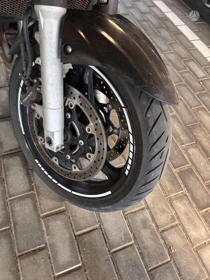 Suzuki GSR 600cc, street / classic