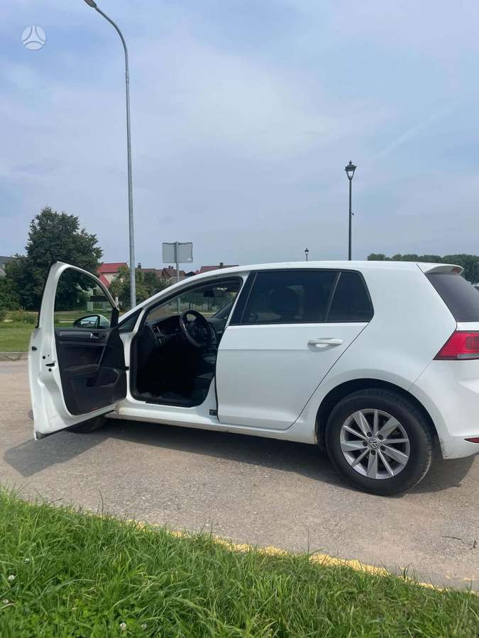 Volkswagen Golf - 4