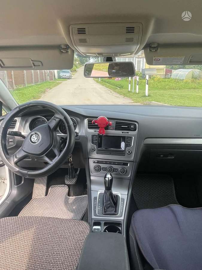 Volkswagen Golf - 5