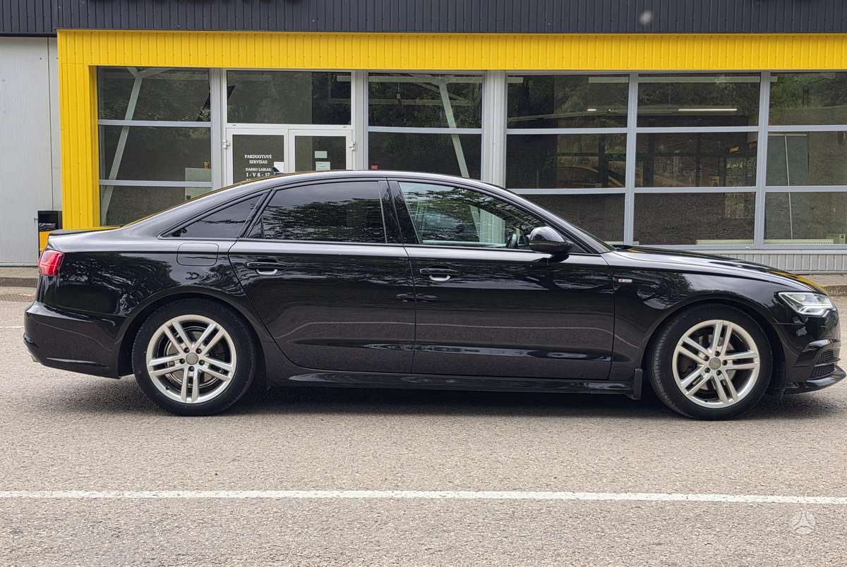 Audi A6, 2.0 l., Седан