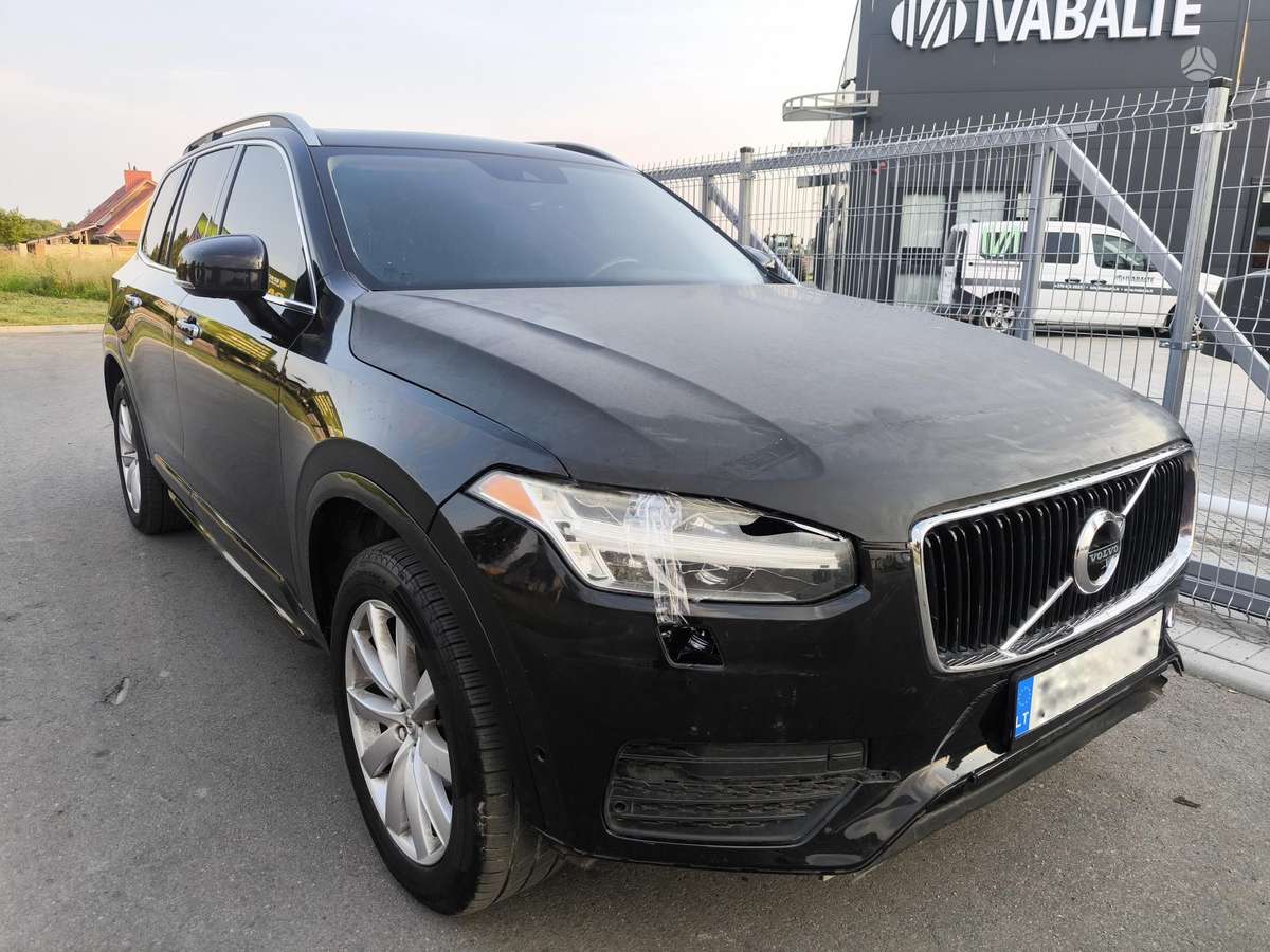 Volvo XC90 - 2