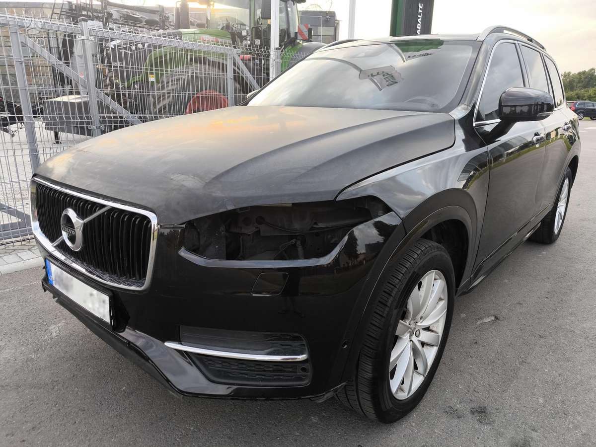 Volvo XC90 - 3