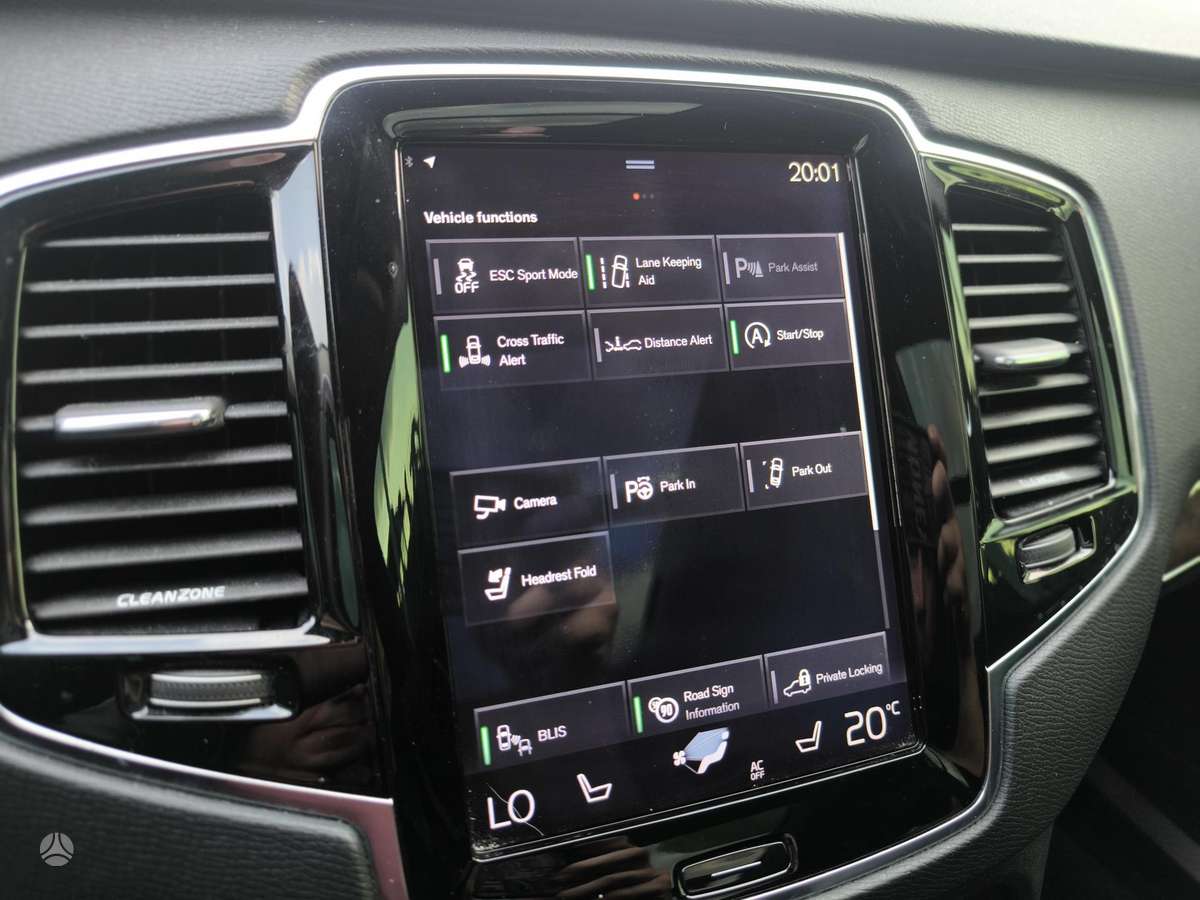 Volvo XC90 - 10