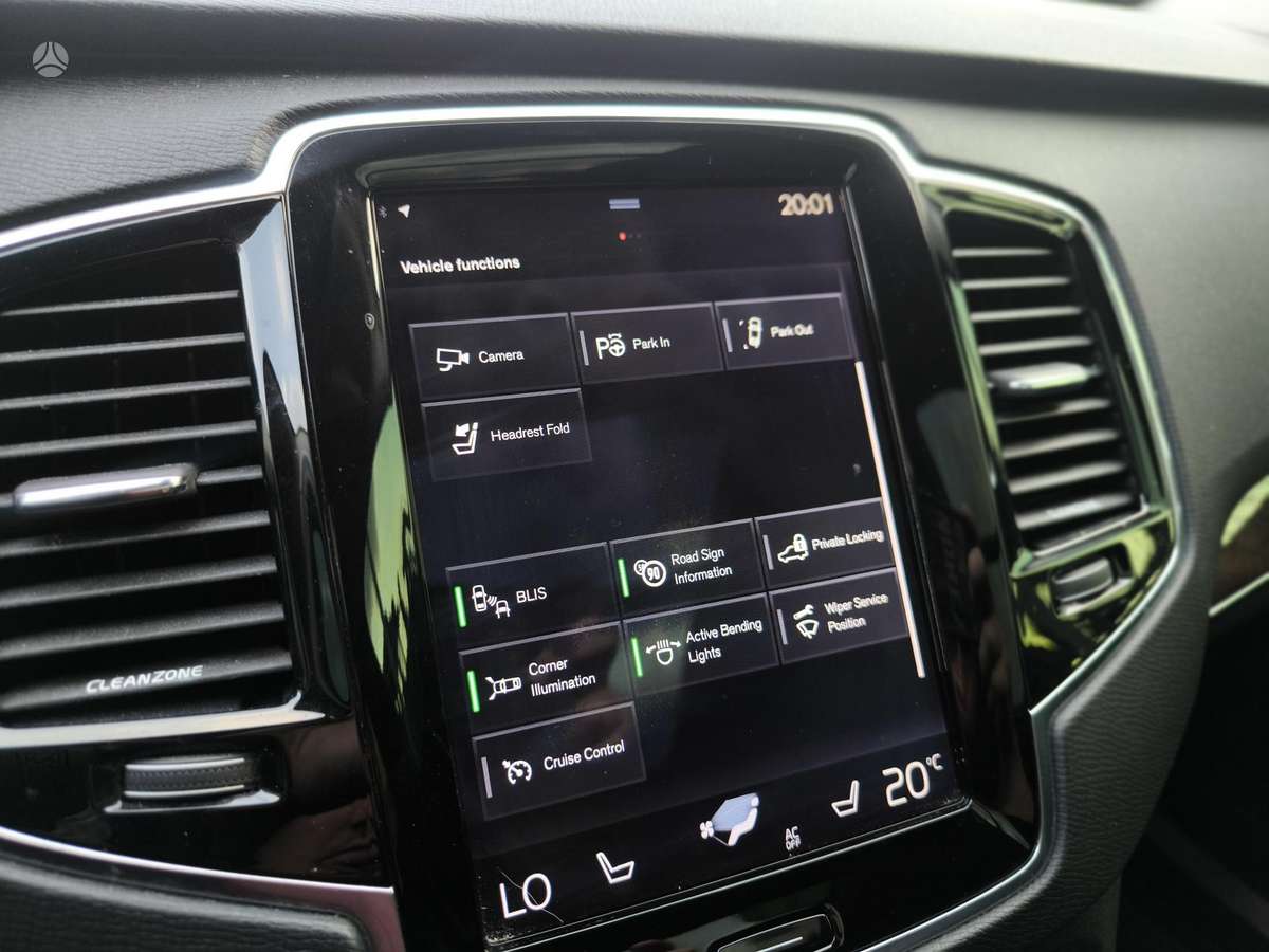 Volvo XC90 - 11
