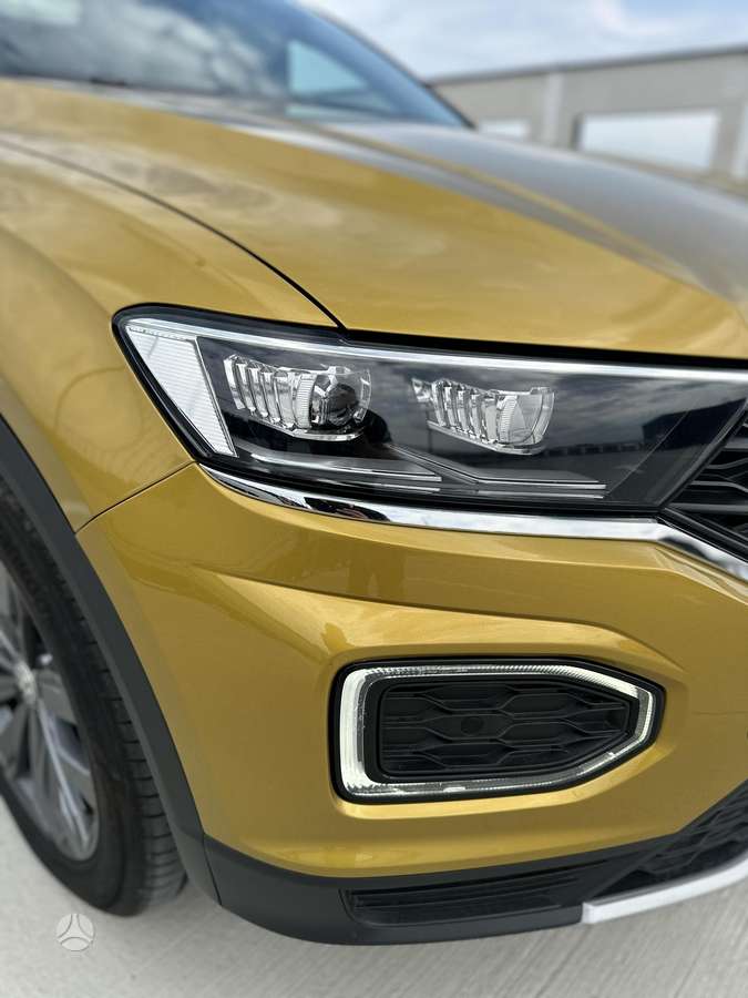 Volkswagen T-Roc - 5