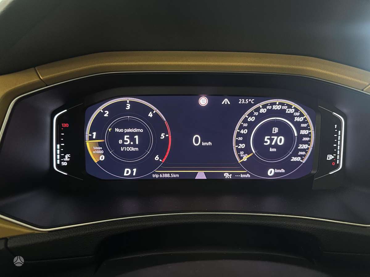 Volkswagen T-Roc - 9